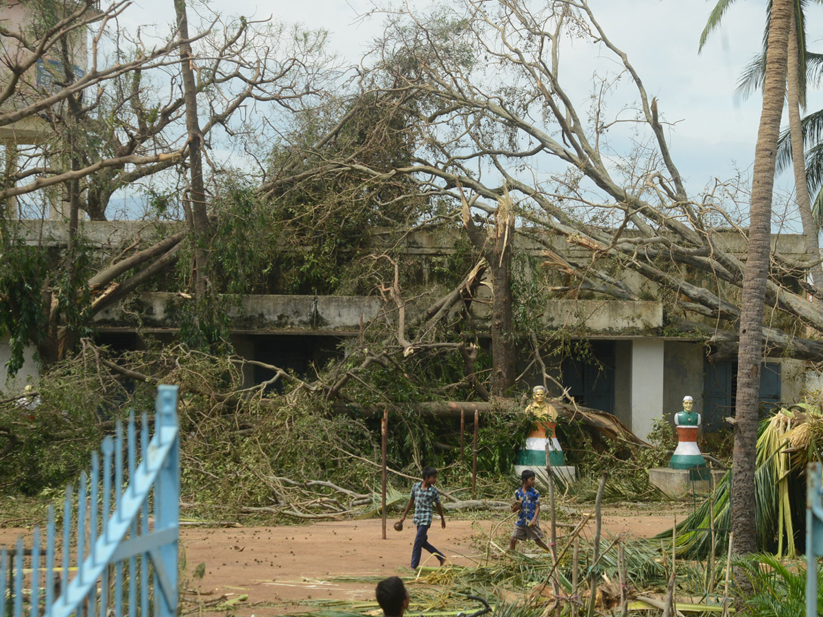 Cyclone Titli Hit Srikakulam Photo Gallery - Sakshi27