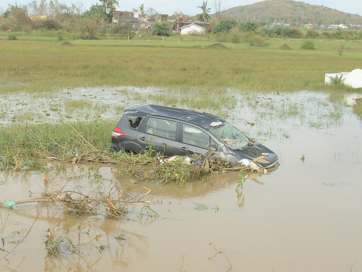 Cyclone Titli Hit Srikakulam Photo Gallery - Sakshi5