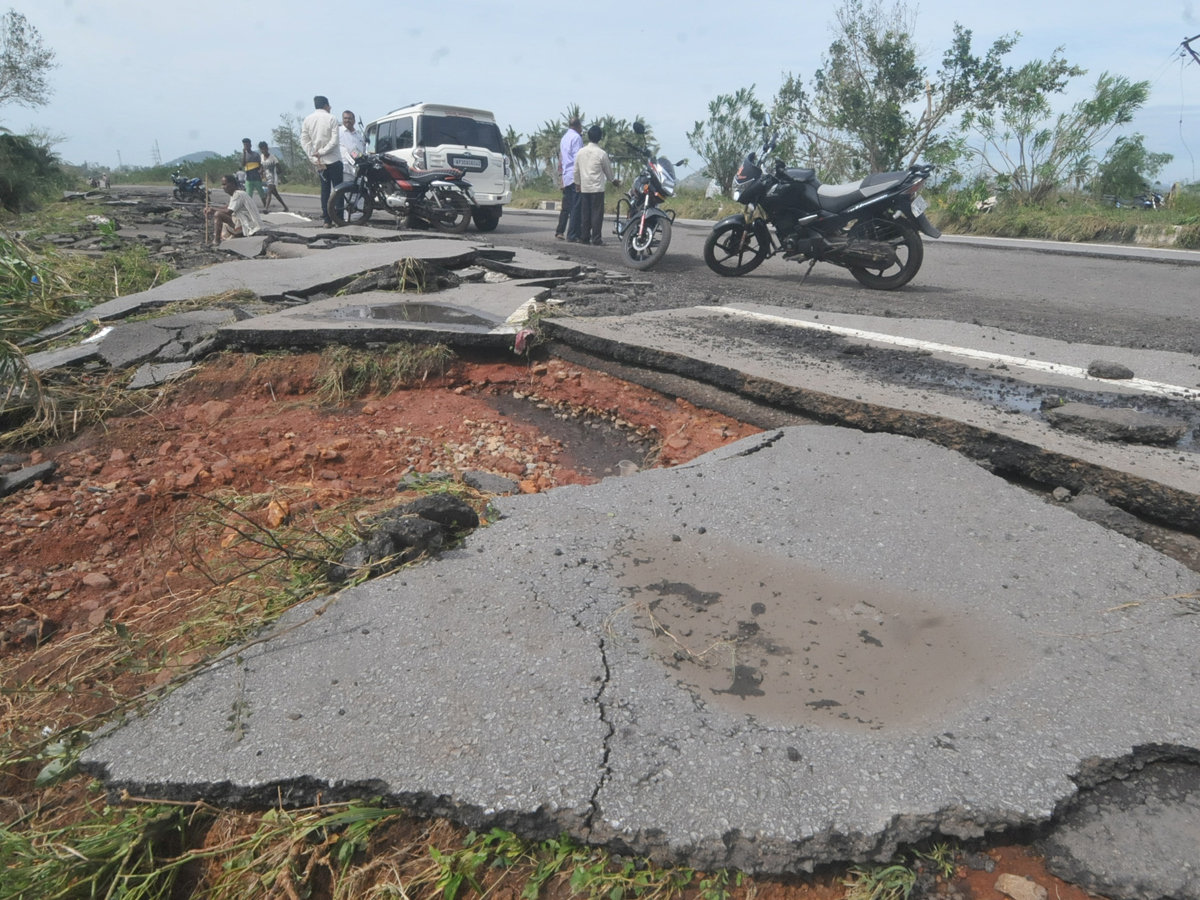 Cyclone Titli Hit Srikakulam Photo Gallery - Sakshi6