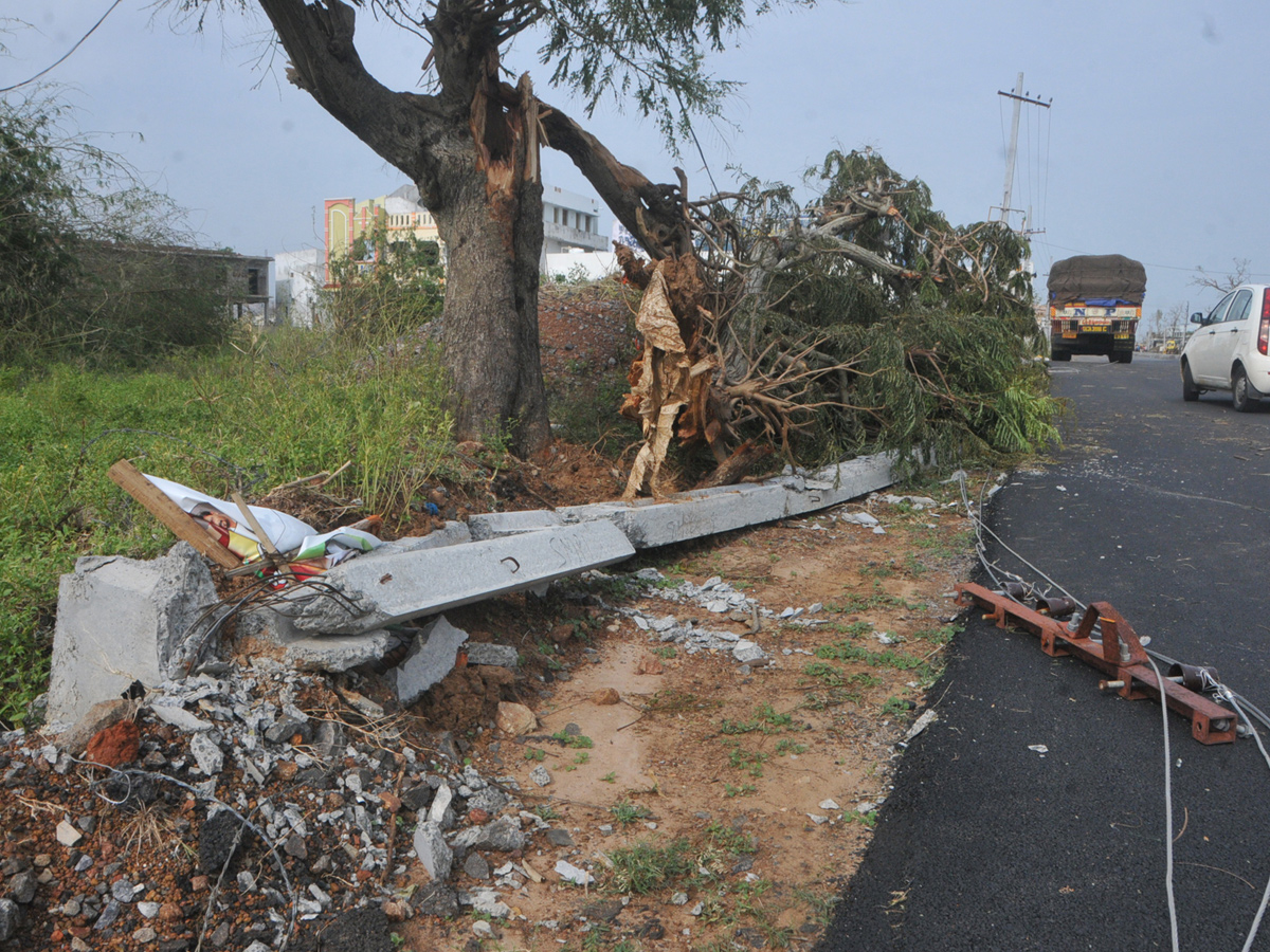 Effects Of Cyclone Titli In Srikakulam Photo Gallery - Sakshi7