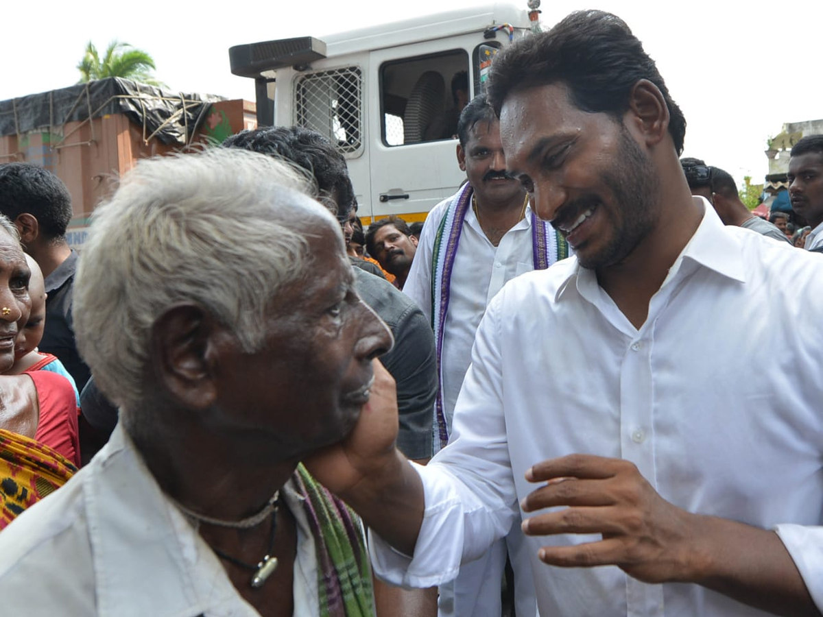 YS Jagan PrajaSankalpaYatra Day 285 Photo Gallery - Sakshi19