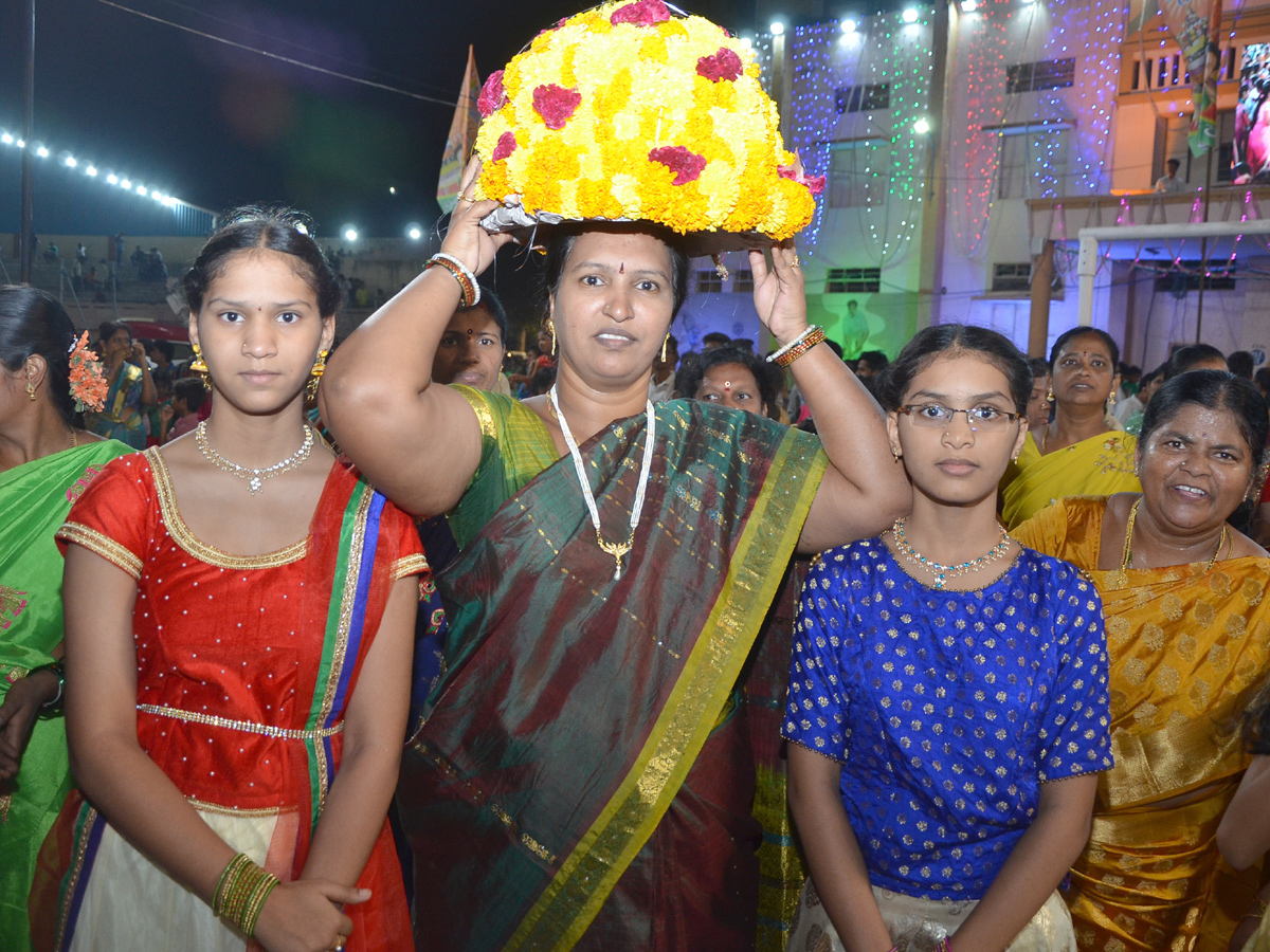 bathukamma celebrations Photo Gallery - Sakshi4