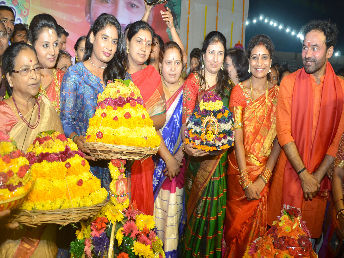 bathukamma celebrations Photo Gallery - Sakshi1