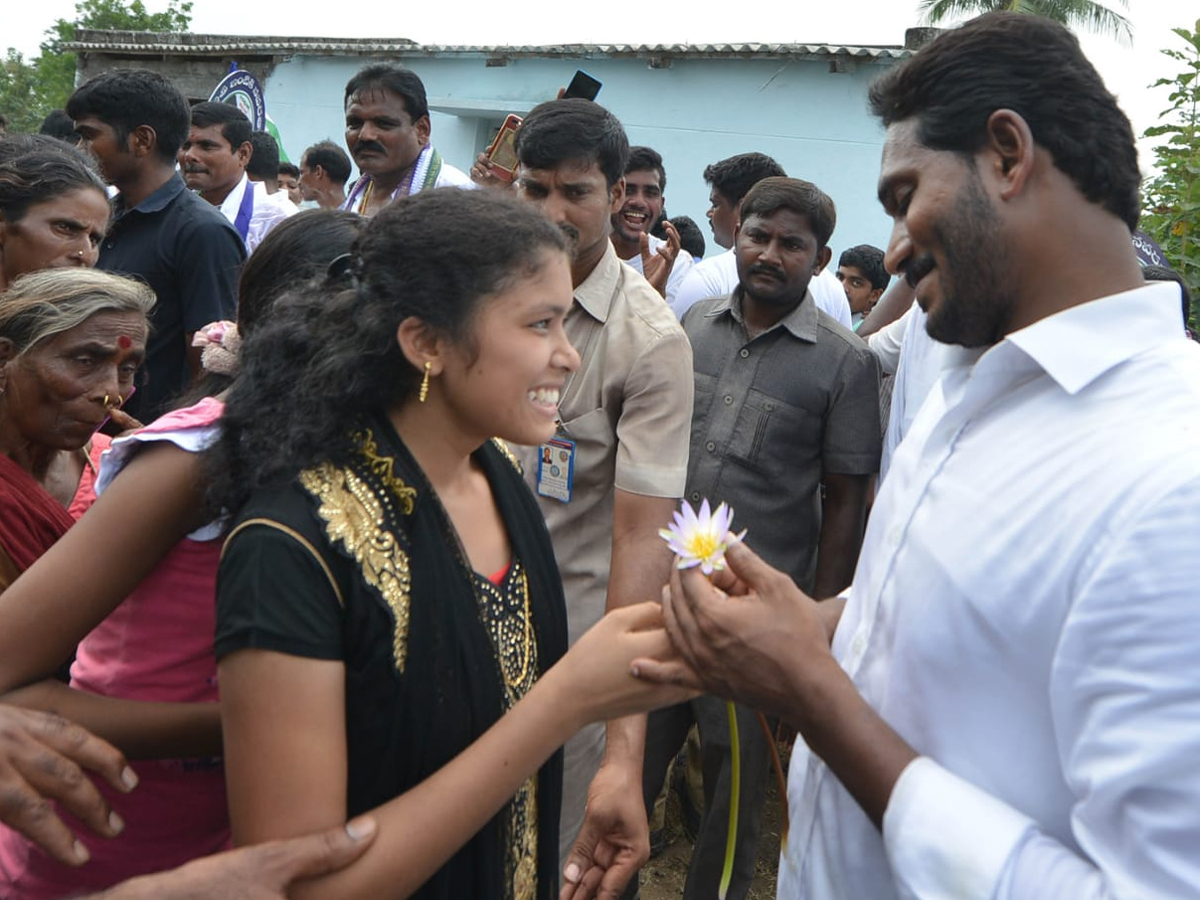 YS Jagan PrajaSankalpaYatra Day 286 Photo Gallery - Sakshi19