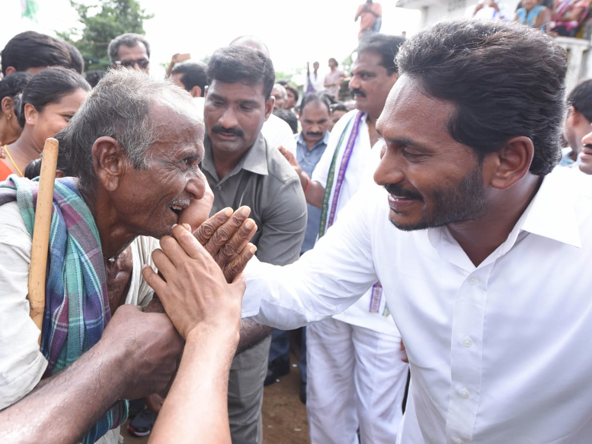 YS Jagan PrajaSankalpaYatra Day 286 Photo Gallery - Sakshi6