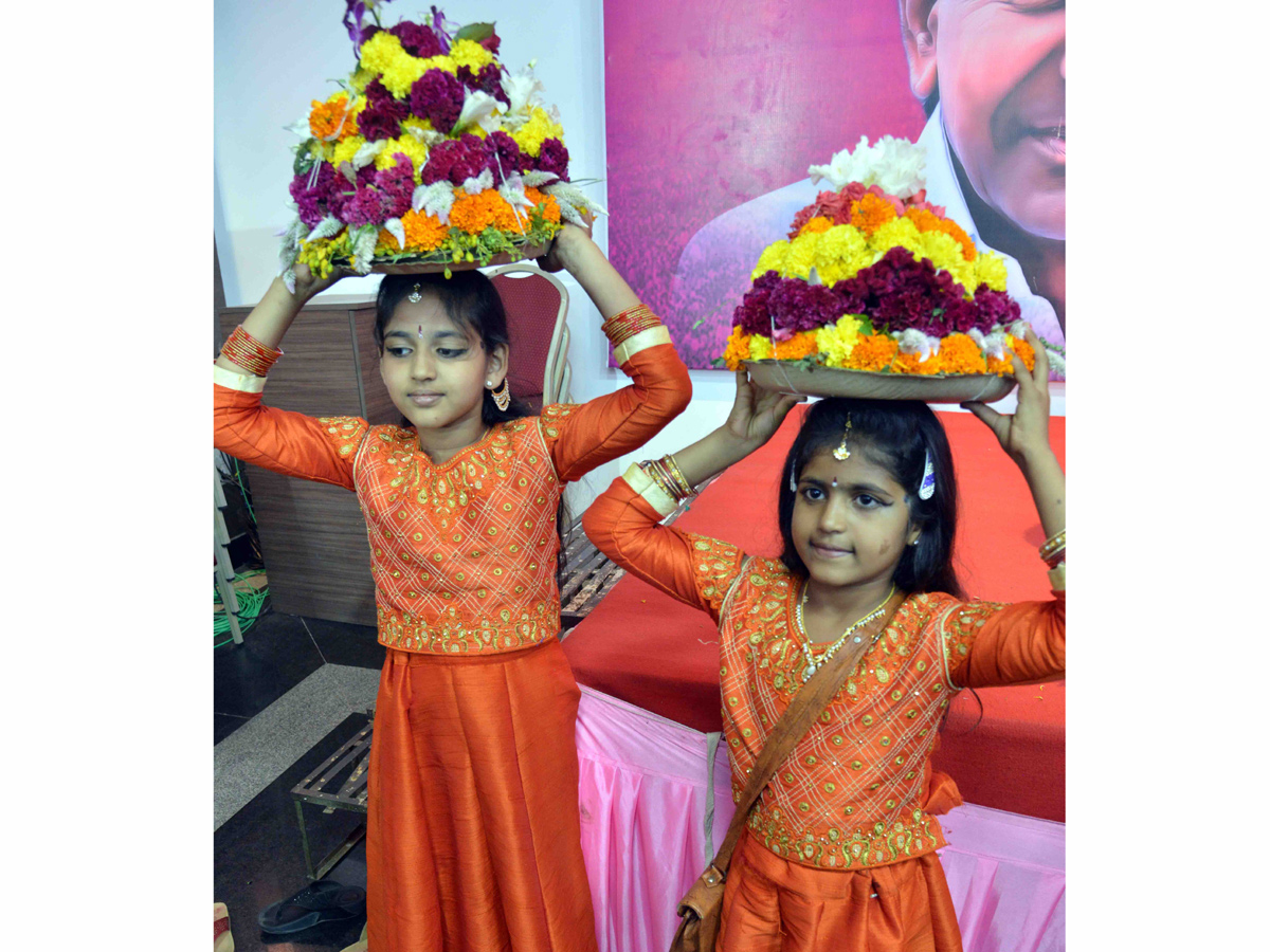 Bathukamma Celebrations Laser Show at Hussain Sagar Photo Gallery - Sakshi26