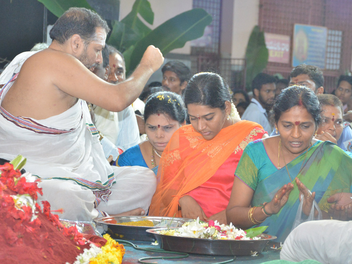 Sri Mahalakshmi Avataram in Vijayawada Kanaka Durga Temple  - Sakshi20