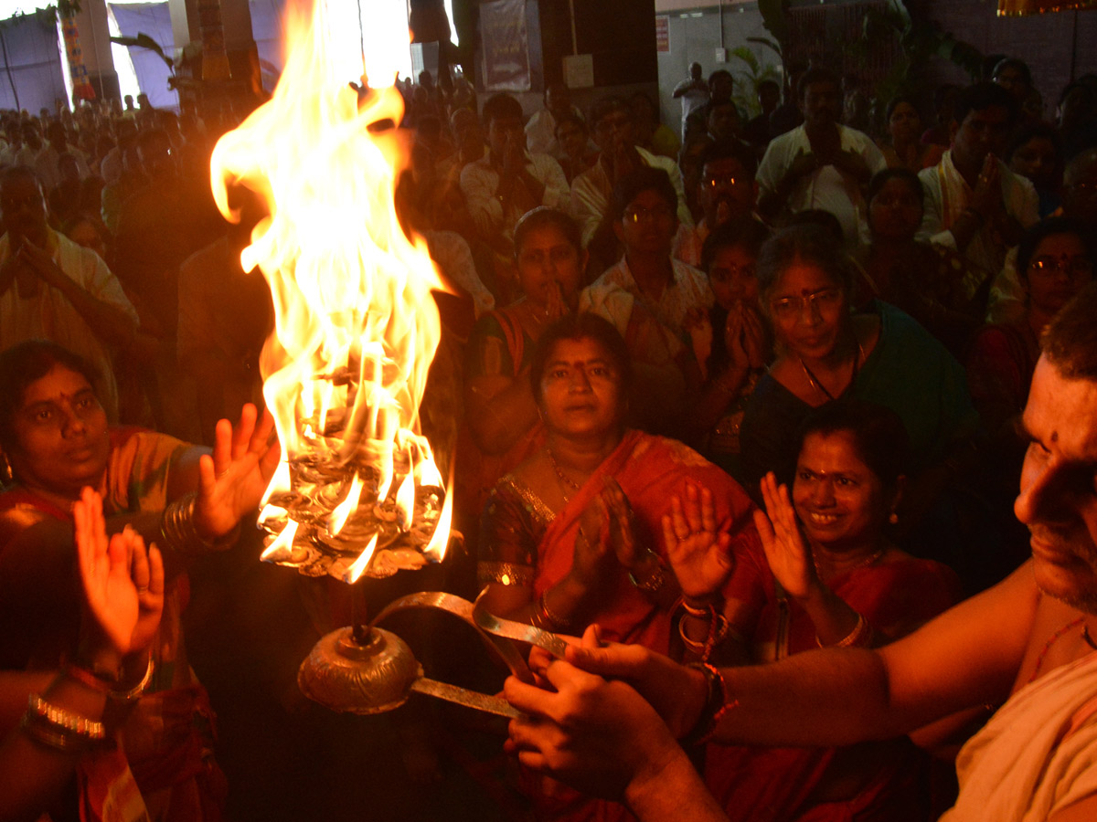 Sri Mahalakshmi Avataram in Vijayawada Kanaka Durga Temple  - Sakshi3