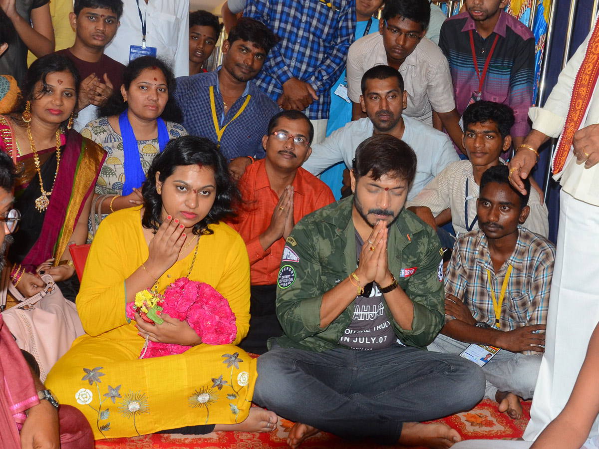 Sri Mahalakshmi Avataram in Vijayawada Kanaka Durga Temple  - Sakshi4