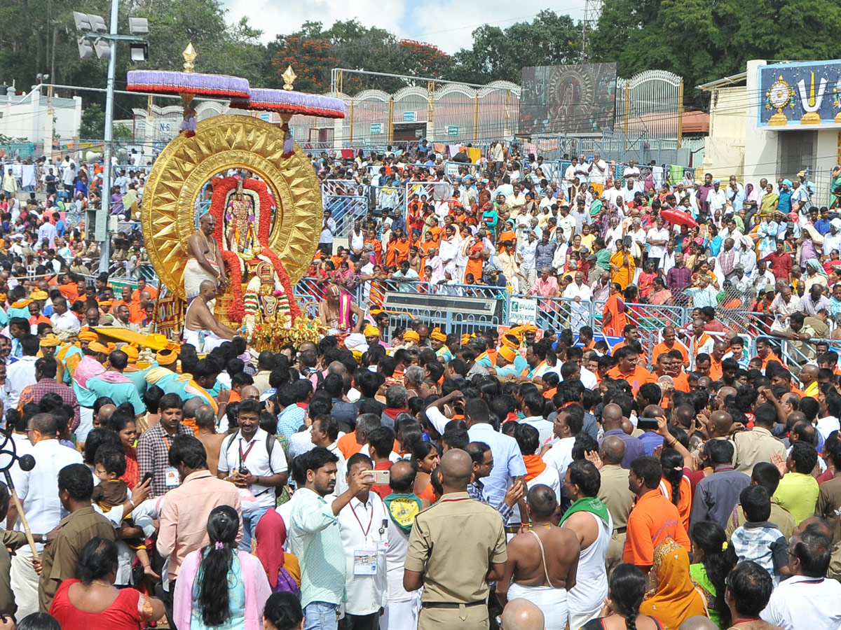 Tirumala Tirupati Brahmotsavam 2018 Photo Gallery - Sakshi12