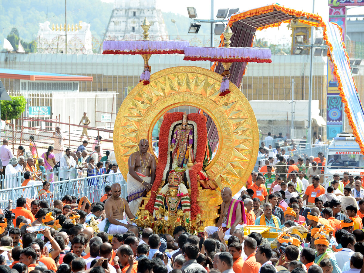 Tirumala Tirupati Brahmotsavam 2018 Photo Gallery - Sakshi18