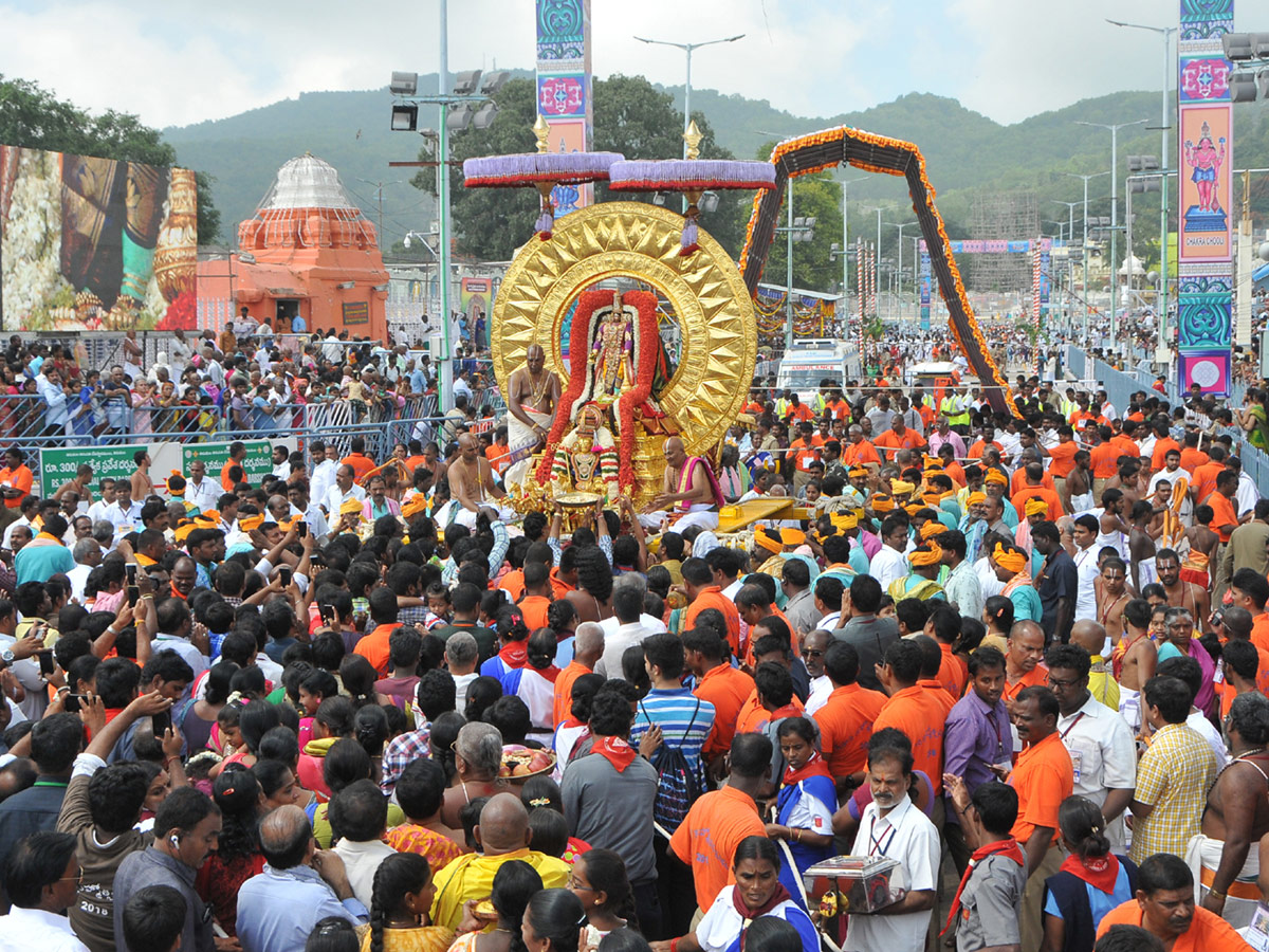 Tirumala Tirupati Brahmotsavam 2018 Photo Gallery - Sakshi3