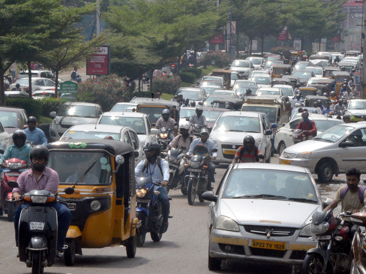 Heavy Rain in Hyderabad Photo Gallery - Sakshi11