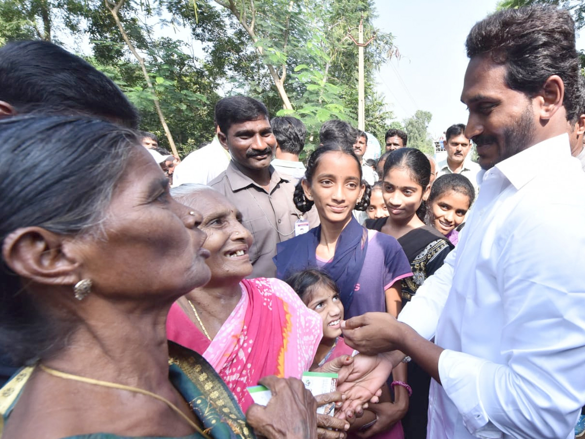  YS Jagan PrajaSankalpaYatra Day 288 Photo Gallery - Sakshi14