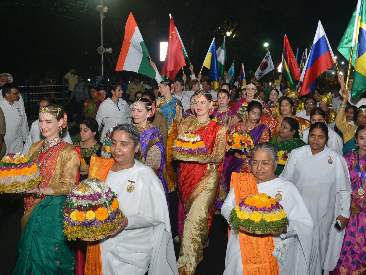 Saddula Bathukamma in full swing at Tank Bund Photo Gallery - Sakshi16