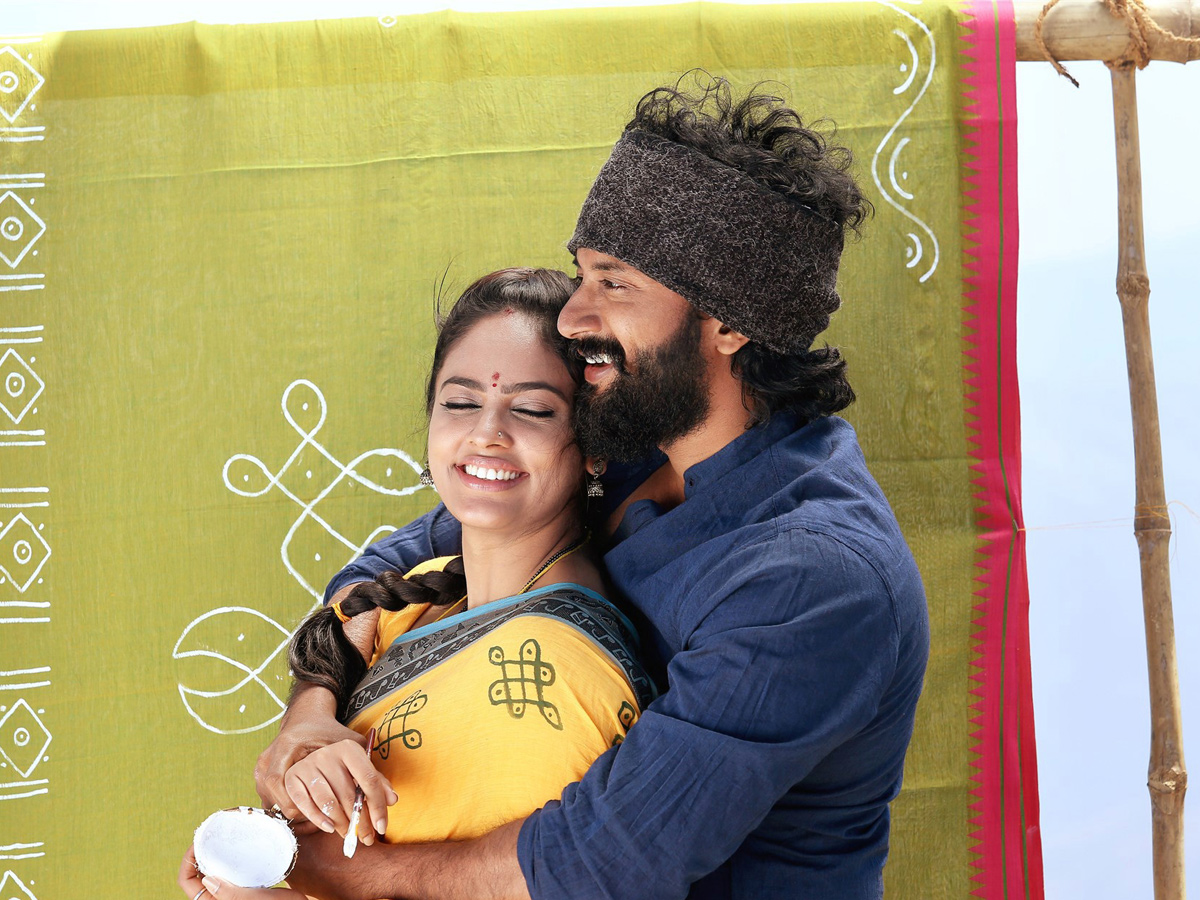 Bluff Master Movie Stills Photo Gallery - Sakshi5