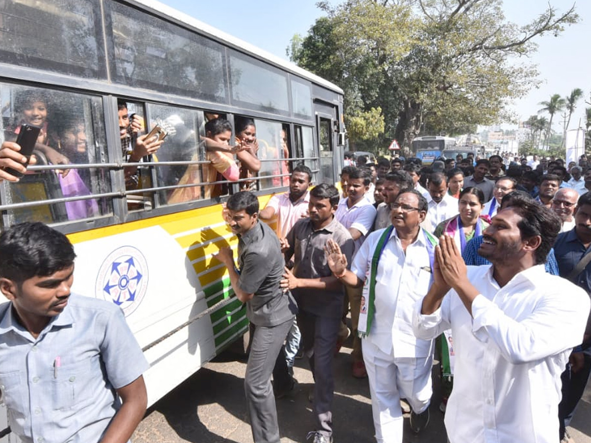 YS Jagan PrajaSankalpaYatra Day 289 Photo Gallery - Sakshi2