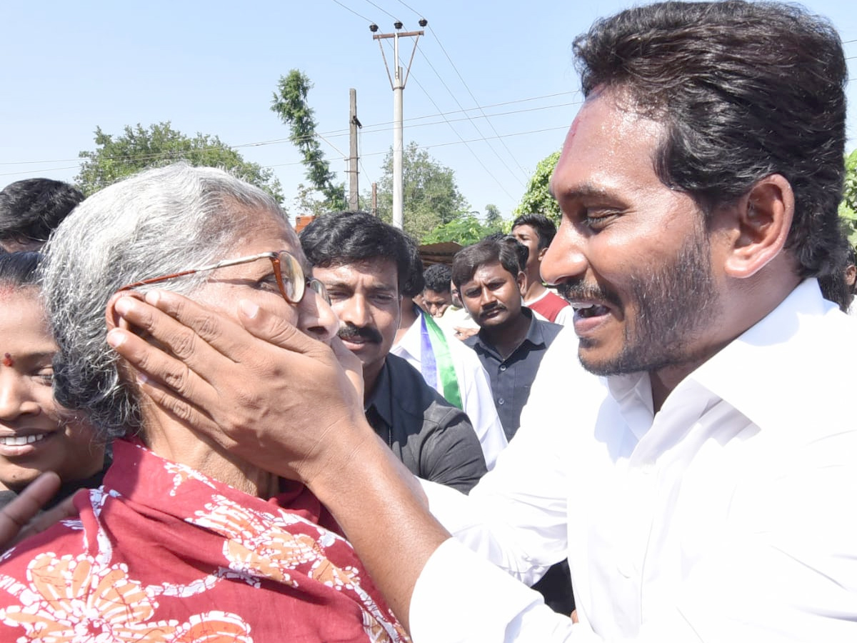 YS Jagan PrajaSankalpaYatra Day 289 Photo Gallery - Sakshi19