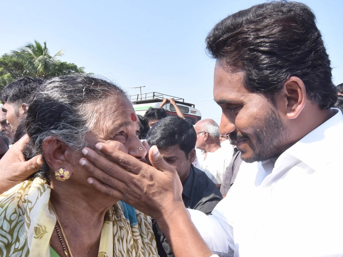 YS Jagan PrajaSankalpaYatra Day 289 Photo Gallery - Sakshi27