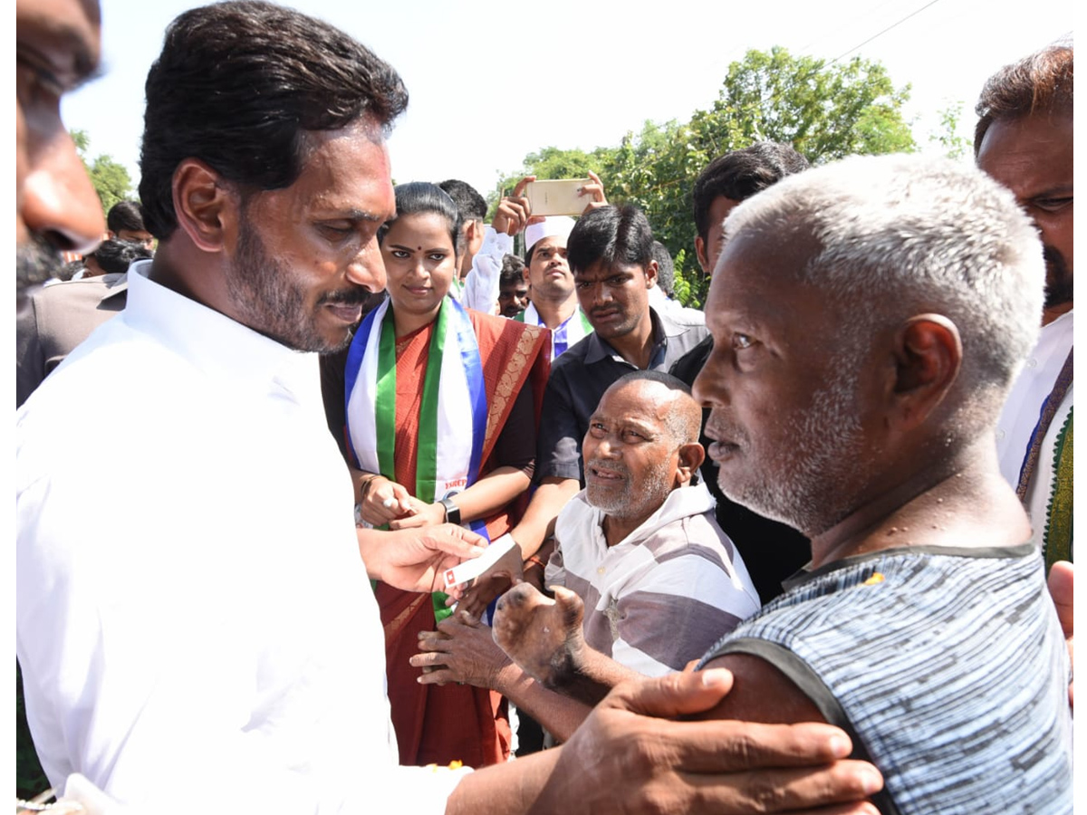 YS Jagan PrajaSankalpaYatra Day 289 Photo Gallery - Sakshi35