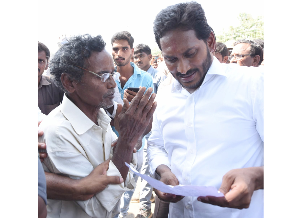 YS Jagan PrajaSankalpaYatra Day 289 Photo Gallery - Sakshi40