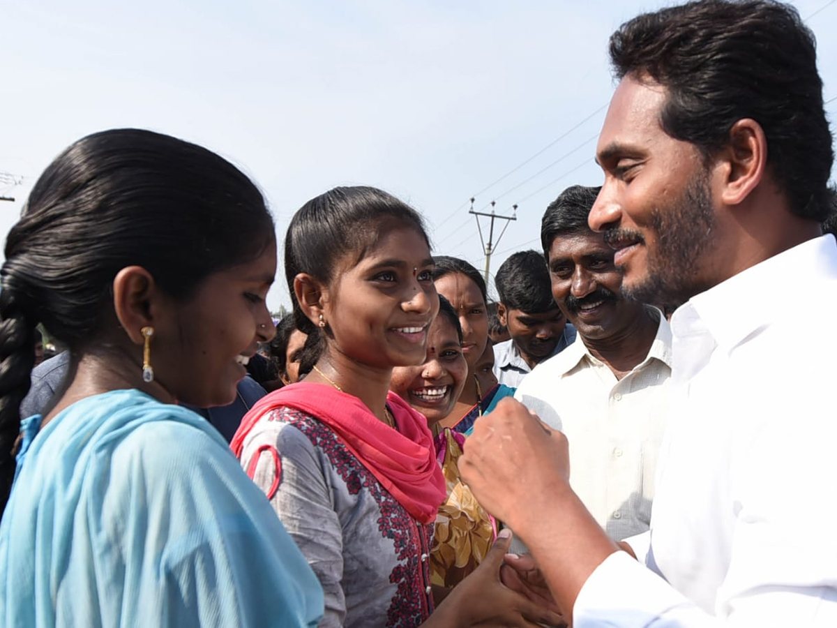 YS Jagan PrajaSankalpaYatra Day 290 Photo Gallery - Sakshi22