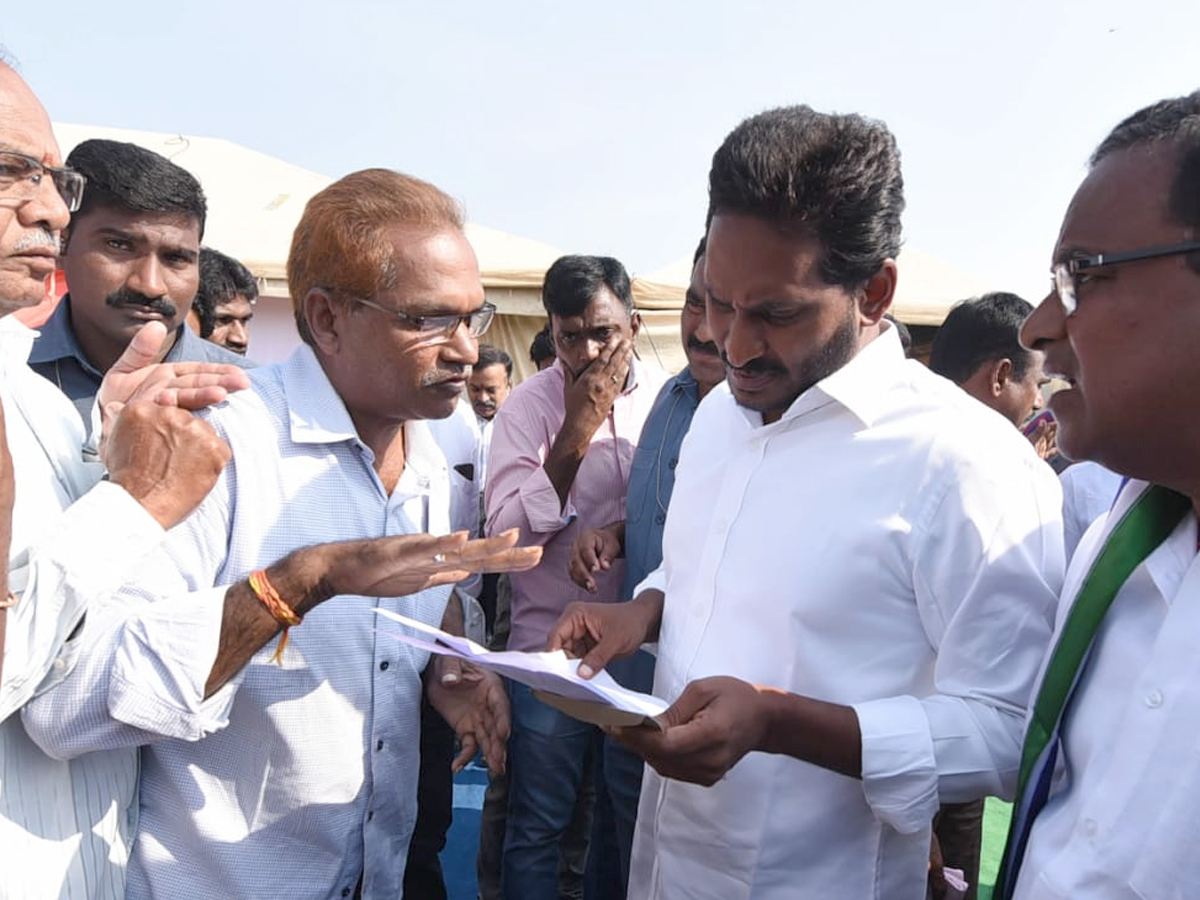 YS Jagan PrajaSankalpaYatra Day 290 Photo Gallery - Sakshi26