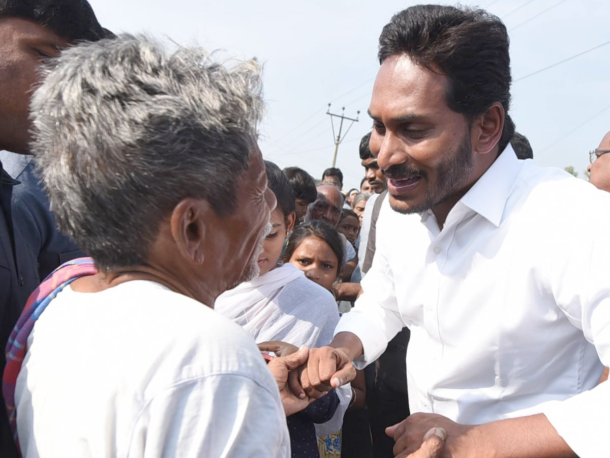 YS Jagan PrajaSankalpaYatra Day 290 Photo Gallery - Sakshi28