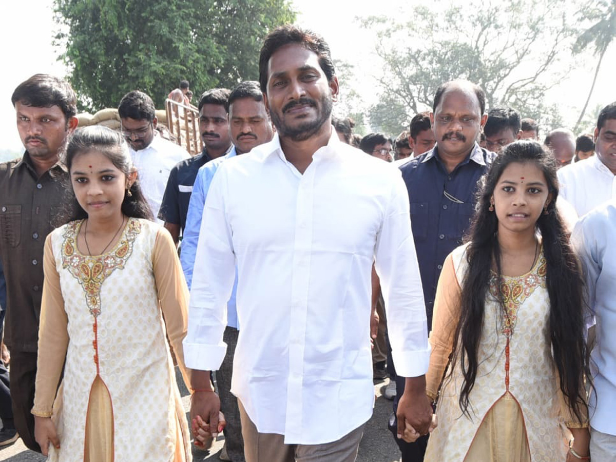 YS jagan padayatra photo gallery - Sakshi21