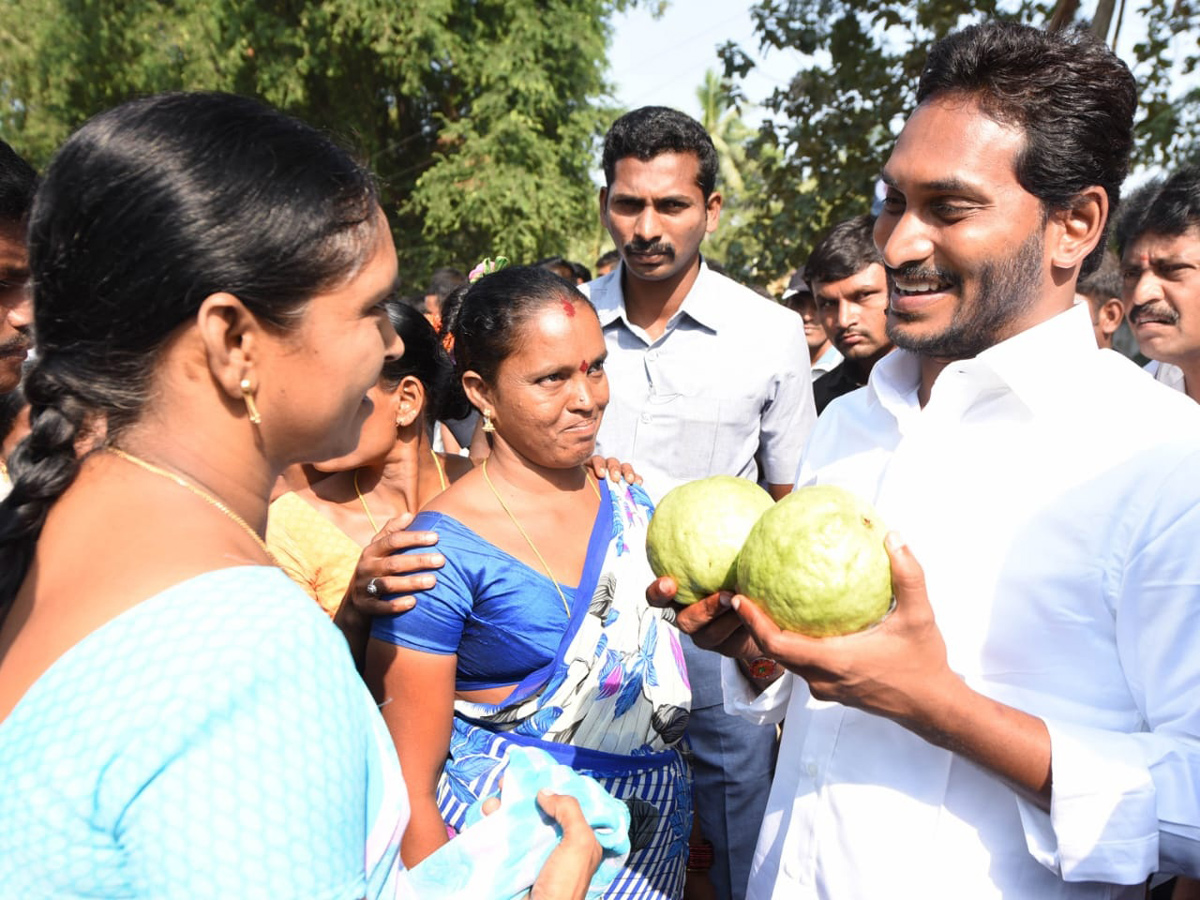 YS jagan padayatra photo gallery - Sakshi8