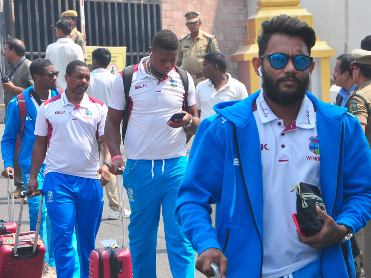 Indian cricket team arrives in Vizag ahead of second ODI Photo Gallery - Sakshi5