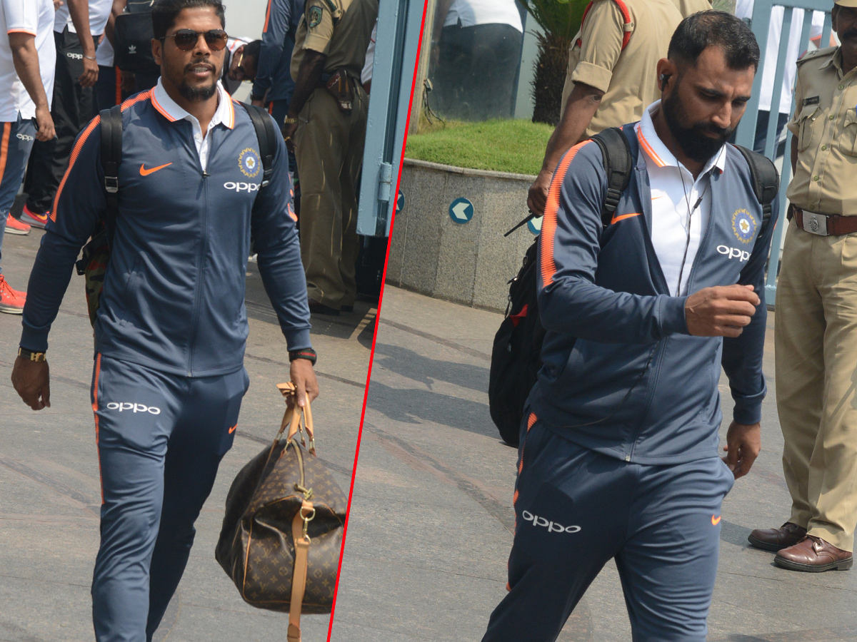 Indian cricket team arrives in Vizag ahead of second ODI Photo Gallery - Sakshi7