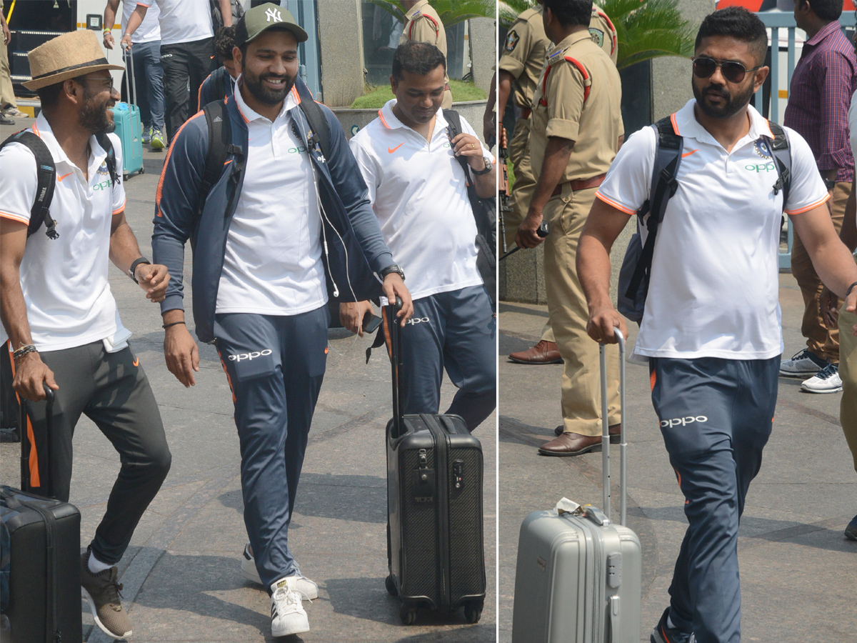 Indian cricket team arrives in Vizag ahead of second ODI Photo Gallery - Sakshi9