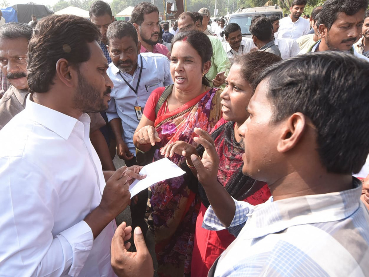 YS jagan padayatra photo gallery - Sakshi14