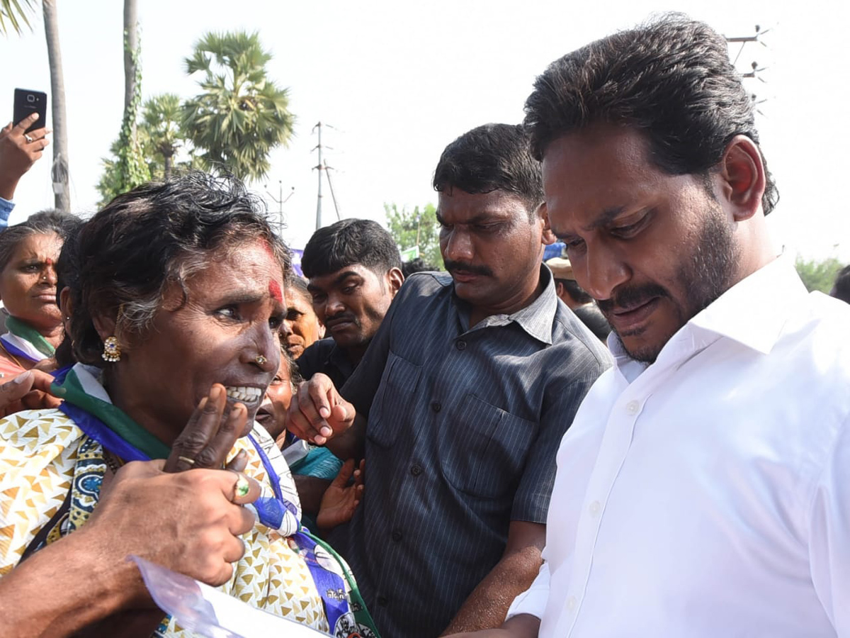 YS jagan padayatra photo gallery - Sakshi2