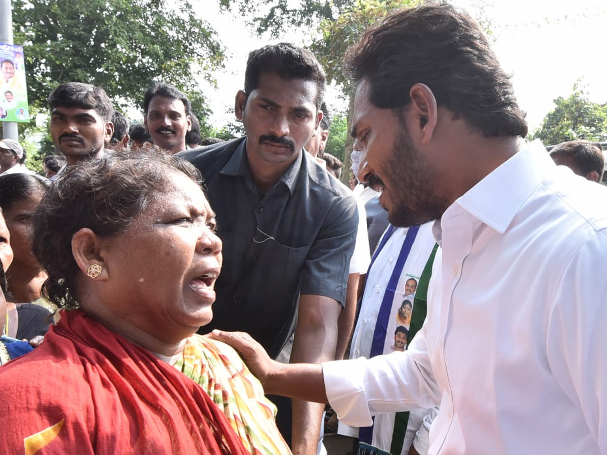 YS Jagan PrajaSankalpaYatra Day 293th Photo Gallery - Sakshi18