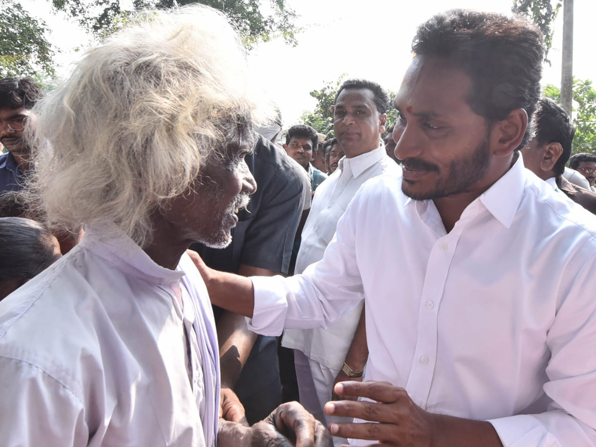 YS Jagan PrajaSankalpaYatra Day 293th Photo Gallery - Sakshi19