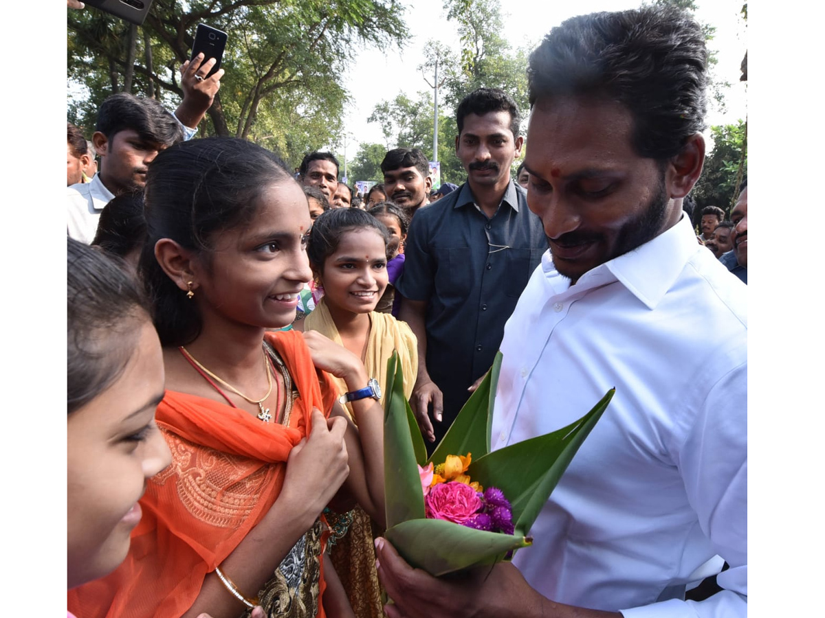 YS Jagan PrajaSankalpaYatra Day 293th Photo Gallery - Sakshi20