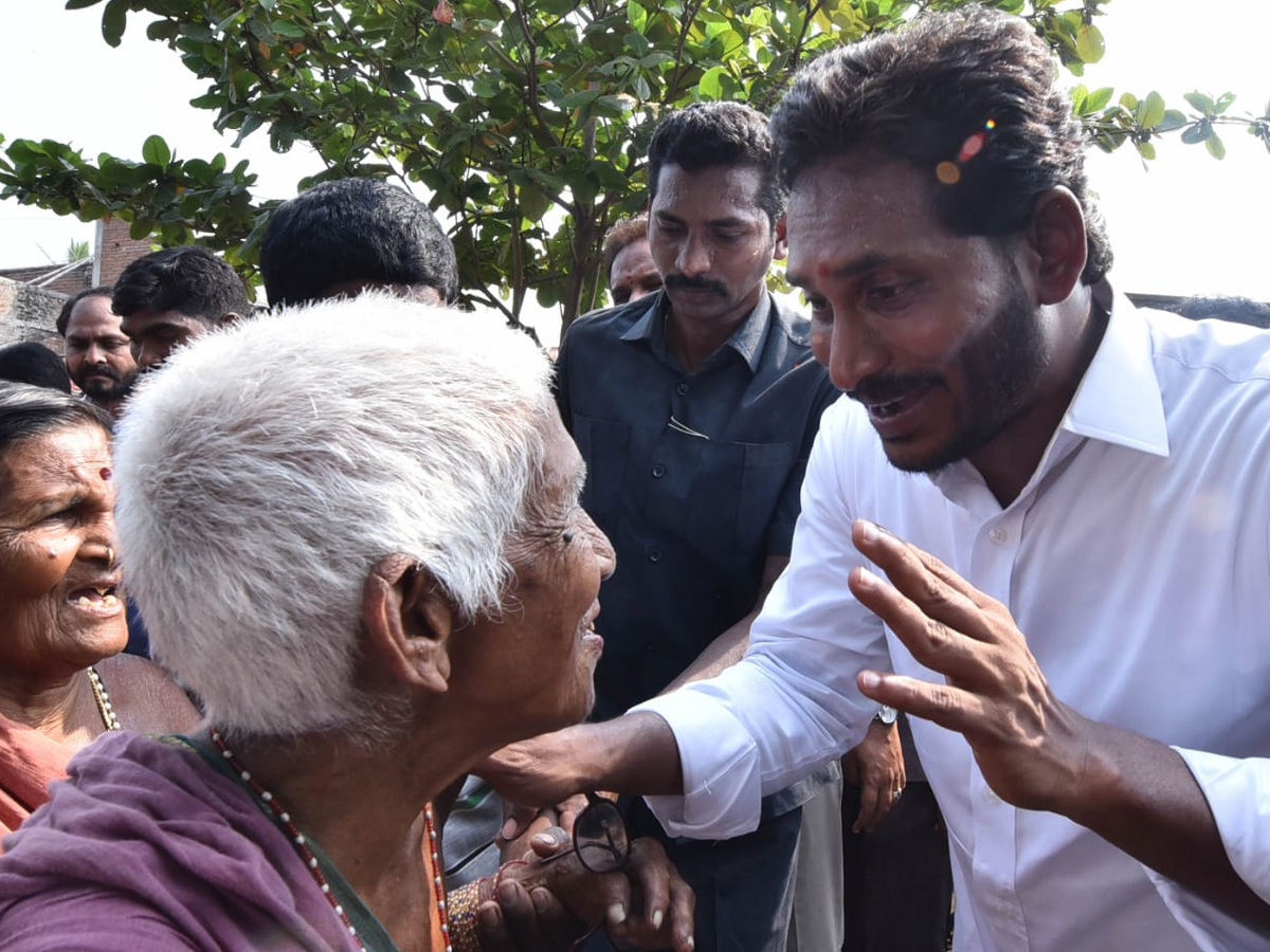 YS Jagan PrajaSankalpaYatra Day 293th Photo Gallery - Sakshi22