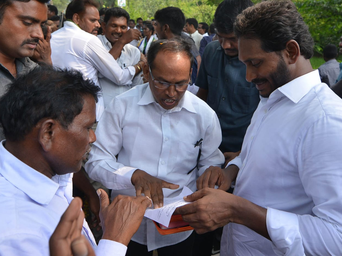 YS Jagan PrajaSankalpaYatra Day 293th Photo Gallery - Sakshi27