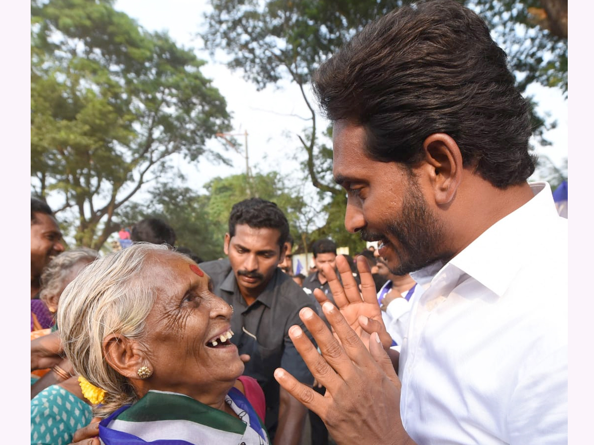 YS Jagan PrajaSankalpaYatra Day 293th Photo Gallery - Sakshi35