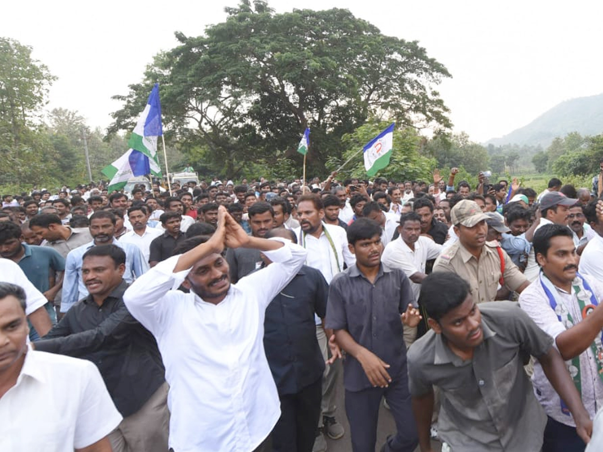 YS Jagan PrajaSankalpaYatra Day 293th Photo Gallery - Sakshi36