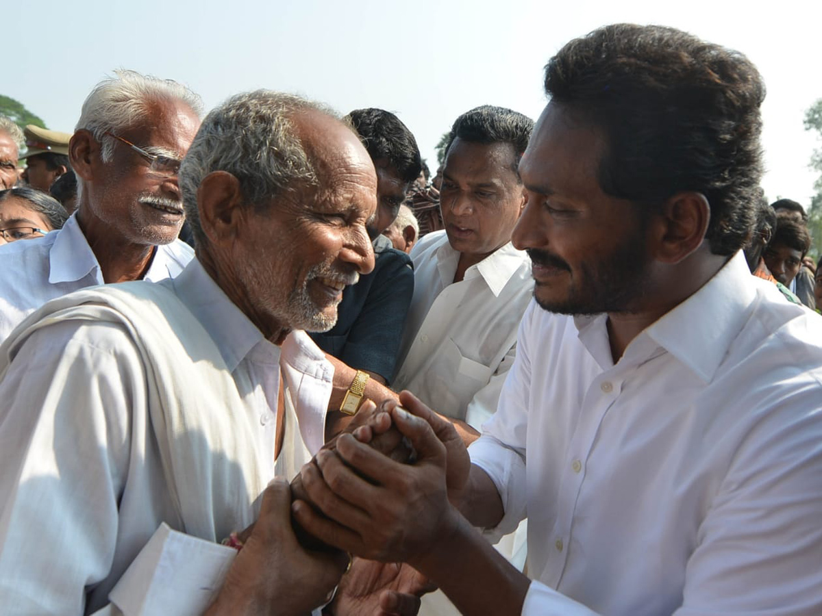 YS jagan padayatra photo gallery - Sakshi10