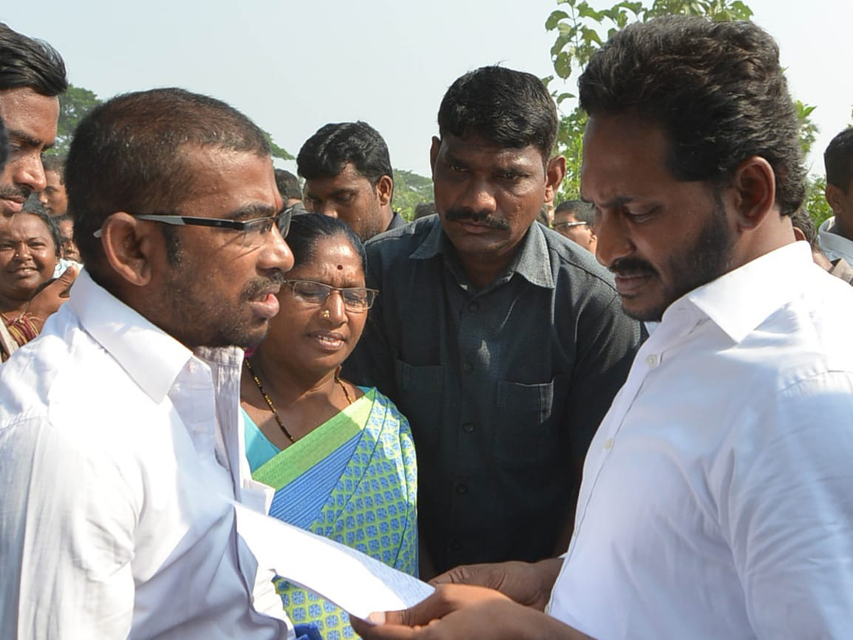 YS jagan padayatra photo gallery - Sakshi13