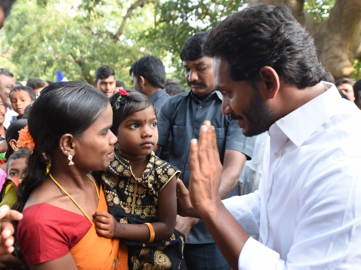 YS jagan padayatra photo gallery - Sakshi2