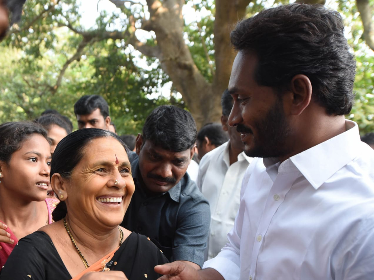 YS jagan padayatra photo gallery - Sakshi4