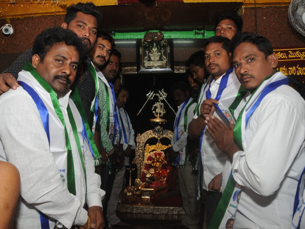 Ysrcp Supporters Protests Telugu States Photo Gallery - Sakshi1