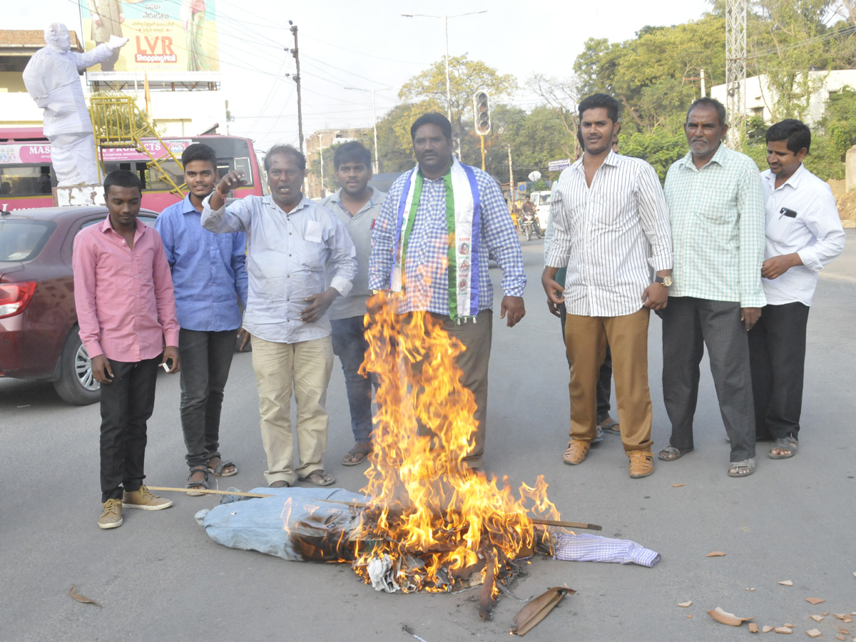 Ysrcp Supporters Protests in Telugu States Photo Gallery - Sakshi16