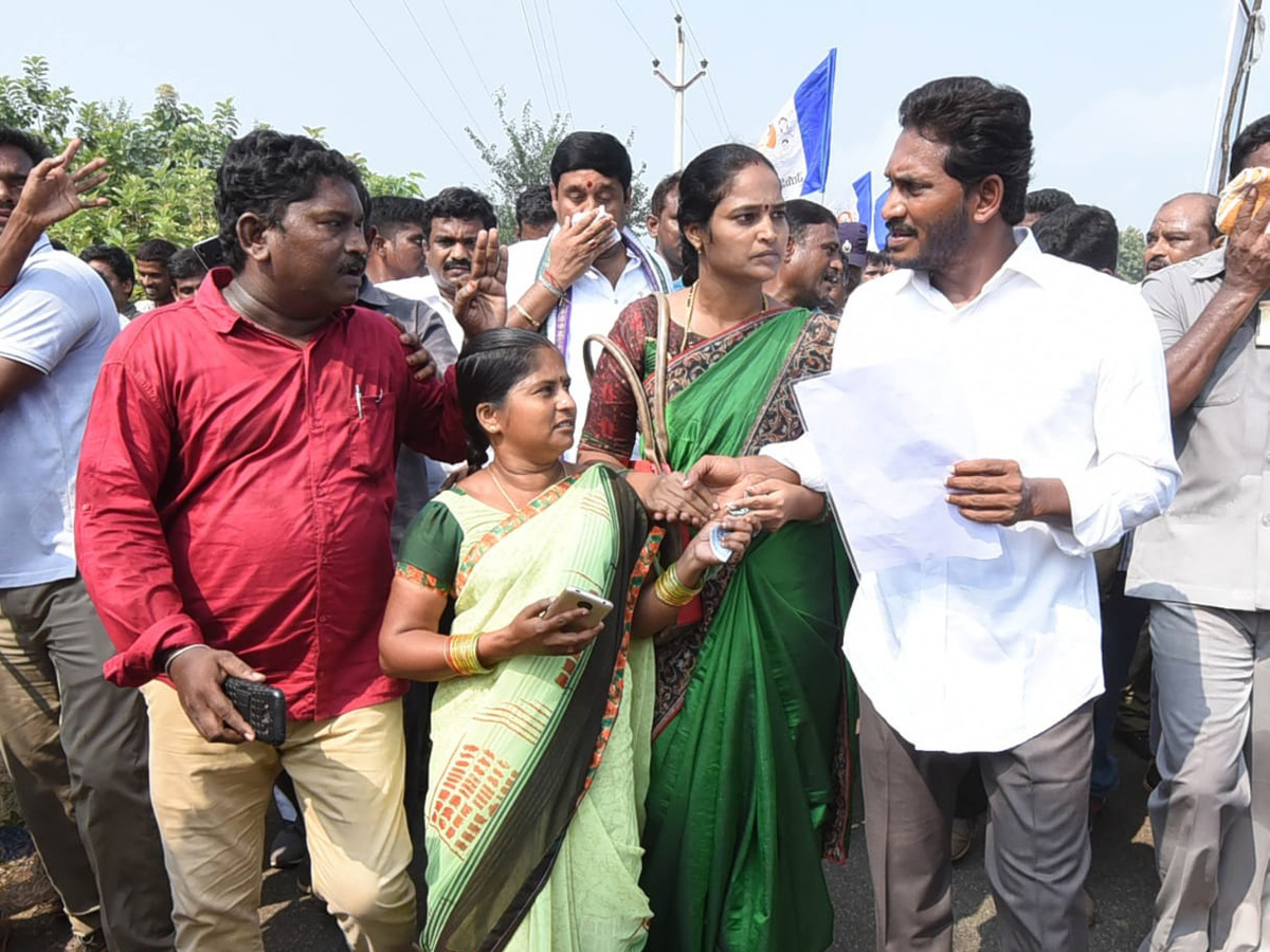 YS jagan padayatra photo gallery - Sakshi3