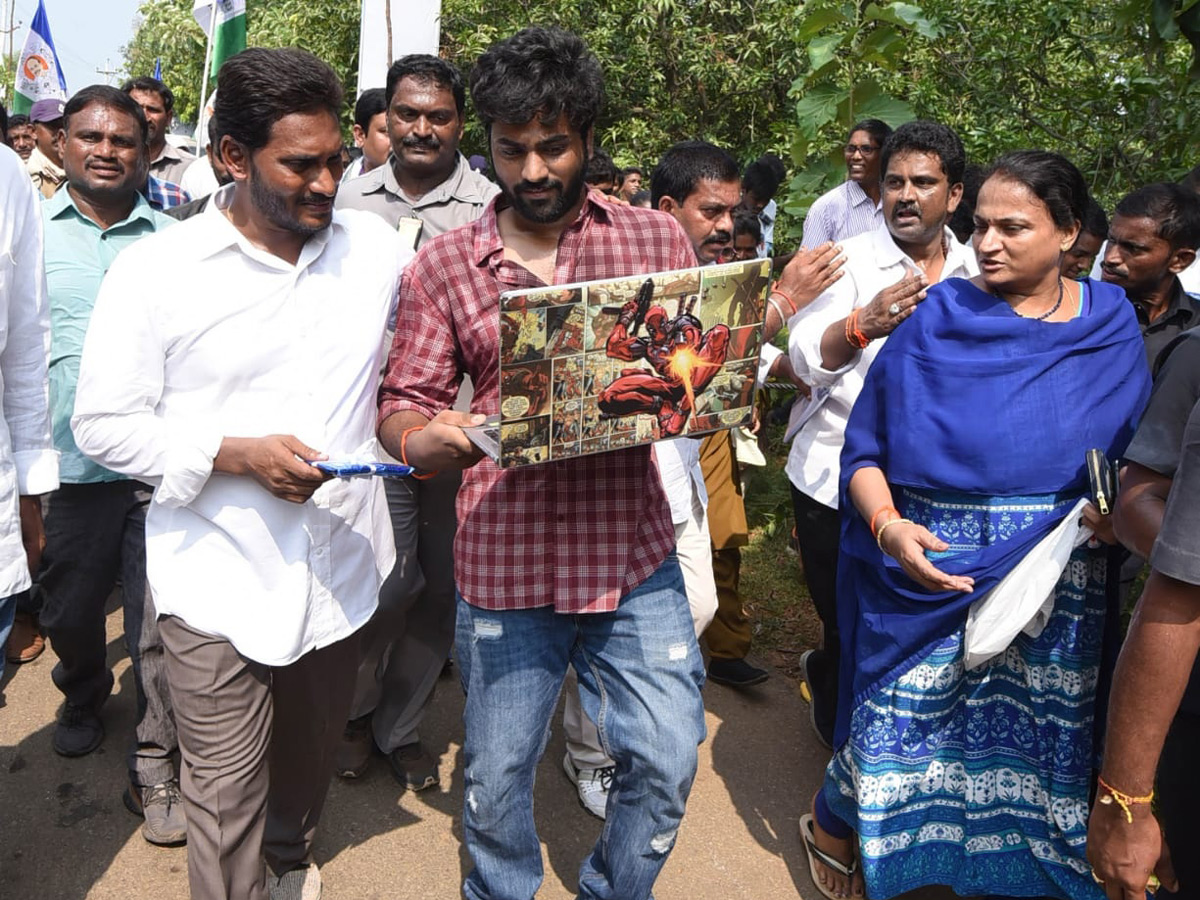 YS jagan padayatra photo gallery - Sakshi5